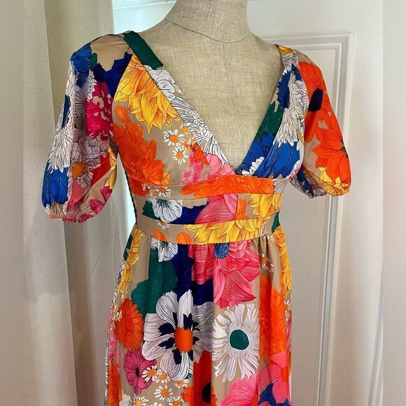 St Frock Mel Maxi Dress in Bright Multi Floral - Picture 6 of 9
